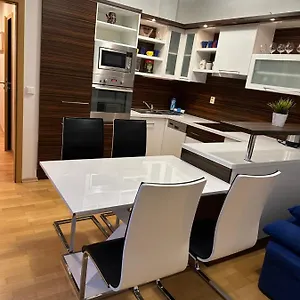 Spacilova Nearly Center Apartmán Komarov